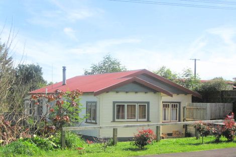 Photo of property in 104 Glenpark Avenue, Frankleigh Park, New Plymouth, 4310