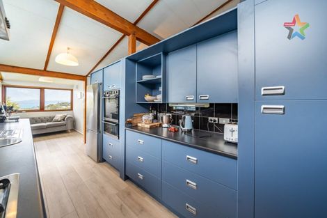 Photo of property in 117 Dowse Drive, Maungaraki, Lower Hutt, 5010