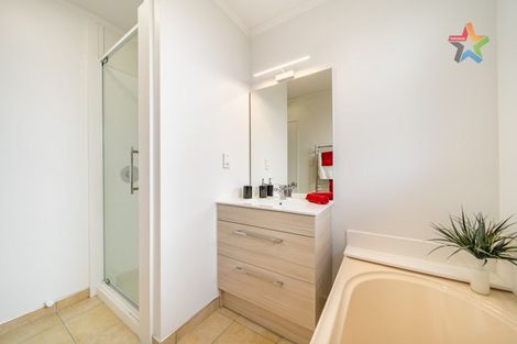 Photo of property in 39a Birdwood Road, Waterloo, Lower Hutt, 5011