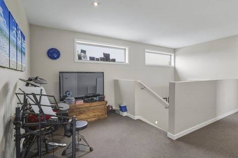 Photo of property in 48 Holyport Close, Fairfield, Dunedin, 9018