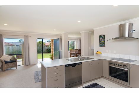 Photo of property in 12 Ernest Shackleton Place, Waiuku, 2123