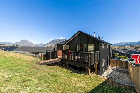 Photo of property in 31 Muster Road, Jacks Point, 9371