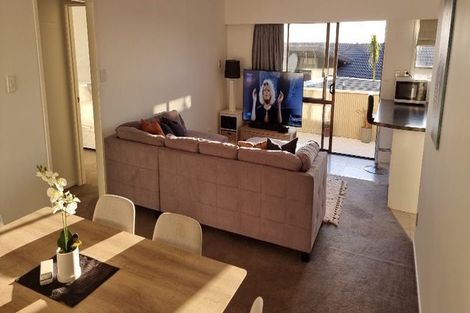 Photo of property in 11 Rahopara Street, Castor Bay, Auckland, 0620