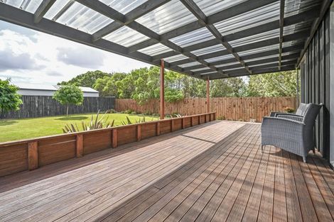 Photo of property in 16 Arklow Place, Flaxmere, Hastings, 4120