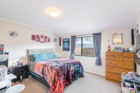 Photo of property in 1/4 Ipswich Grove, Wainuiomata, Lower Hutt, 5014
