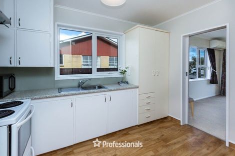 Photo of property in 2/6 Hay Street, Ebdentown, Upper Hutt, 5018