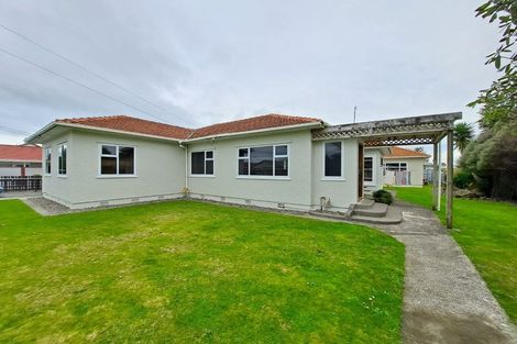 Photo of property in 13 Regent Street, Hawera, 4610