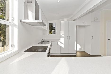 Photo of property in 8 Rata Street, Helensville, 0800