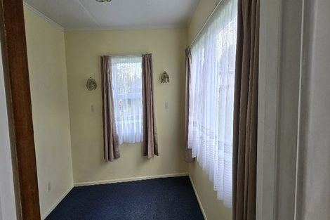 Photo of property in 67 View Road, Henderson, Auckland, 0612