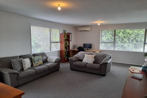 Photo of property in 22 Seaway Road, Clarks Beach, 2122