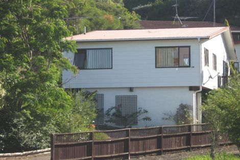 Photo of property in 2/36 Greenvalley Rise, Glenfield, Auckland, 0629