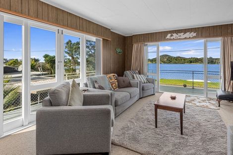 Photo of property in 4 Papaka Road, Ngunguru, Whangarei, 0173