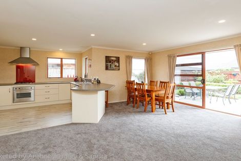 Photo of property in 53 Branigan Parade, Kelvin Grove, Palmerston North, 4414