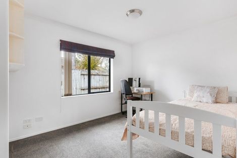 Photo of property in 34 Mcleod Place, Papamoa Beach, Papamoa, 3118