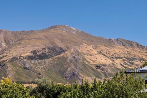 Photo of property in 2 Matai Road, Wanaka, 9305