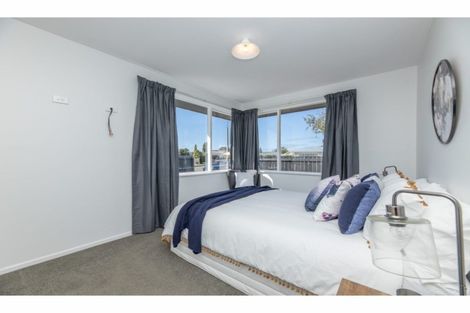 Photo of property in 12 Rosanna Place, Aranui, Christchurch, 8061