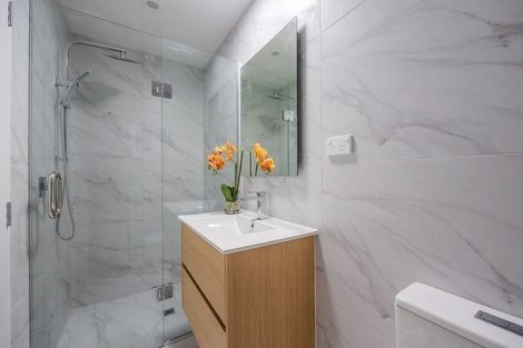 Photo of property in 17e Bruce Road, Glenfield, Auckland, 0629