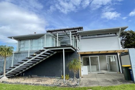 Photo of property in 413 East Coast Road, Mairangi Bay, Auckland, 0630