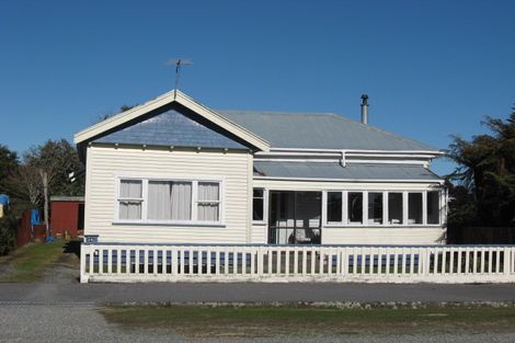 Photo of property in 147 Hampden Street, Hokitika, 7810