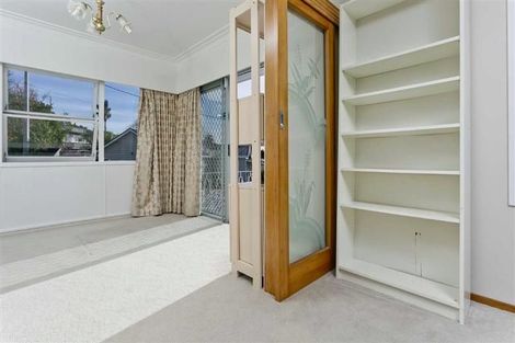 Photo of property in 4 Bank Street, Hillcrest, Auckland, 0627