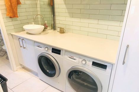 Photo of property in 12/3 Glen Road, Browns Bay, Auckland, 0630