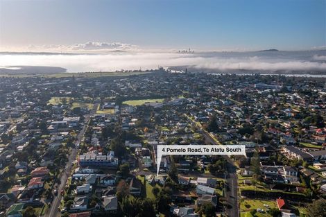 Photo of property in 4 Pomelo Road, Te Atatu South, Auckland, 0610