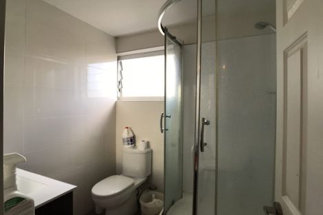 Photo of property in 92a Forrest Hill Road, Forrest Hill, Auckland, 0620