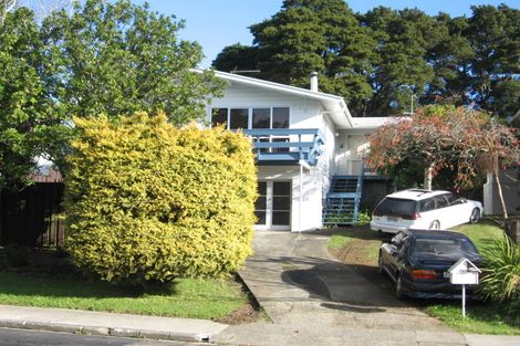 Photo of property in 35 Lawrence Crescent, Hillpark, Auckland, 2102
