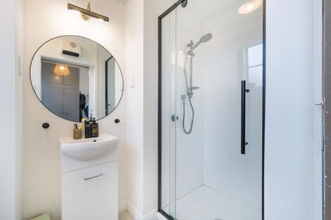 Photo of property in 103 Featherston Street, Takaro, Palmerston North, 4412