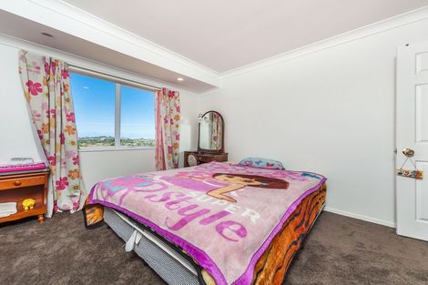 Photo of property in 5 Paua Place, Mount Roskill, Auckland, 1041