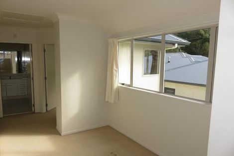 Photo of property in 10 Chippenham Grove, Churton Park, Wellington, 6037