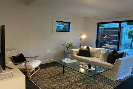 Photo of property in 153 Carlyle Street, Napier South, Napier, 4110