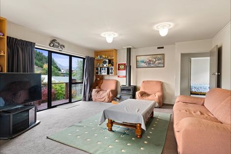 Photo of property in 4b Watts Road, Fernhill, Queenstown, 9300