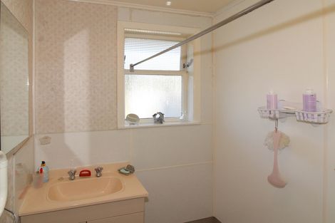 Photo of property in 4 Hughan Place, Carterton, 5713