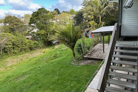 Photo of property in 32 Roick Parade, Glen Eden, Auckland, 0602