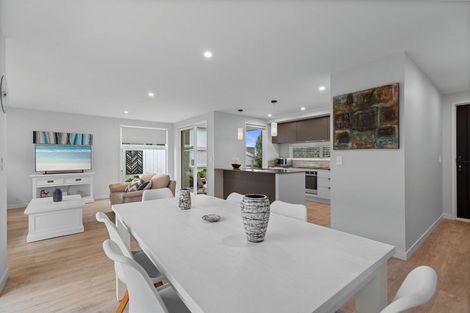 Photo of property in 24 Franks Way, Papamoa Beach, Papamoa, 3118