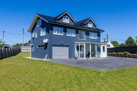 Photo of property in 35 Oban Street, Holmes Hill, Oamaru, 9401