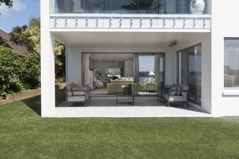 Photo of property in 3/89 Fisher Parade, Sunnyhills, Auckland, 2010