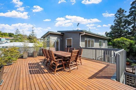 Photo of property in 2/17 Infidel Place, Torbay, Auckland, 0630