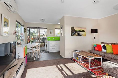 Photo of property in 2c Cashmere Avenue, Khandallah, Wellington, 6035