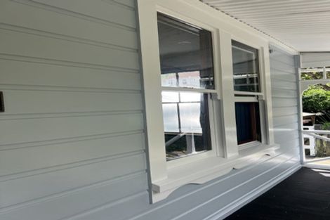 Photo of property in 135 Kelburn Parade, Kelburn, Wellington, 6012