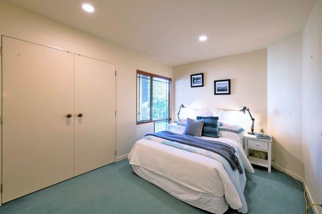 Photo of property in 1 Landing Drive, Albany, Auckland, 0632
