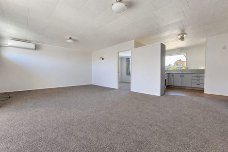Photo of property in 71 Mcfarlane Street, Oakura, 4314