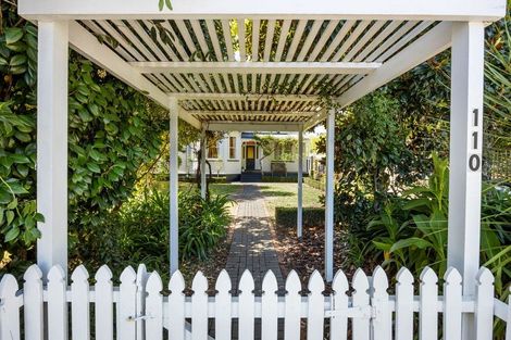 Photo of property in 110 Victoria Street, Cambridge, 3434