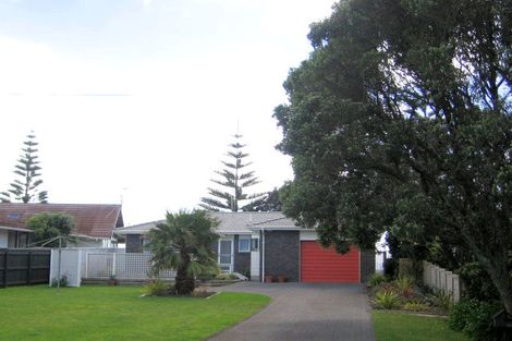 Photo of property in 25 Shaw Road, Waihi Beach, 3611