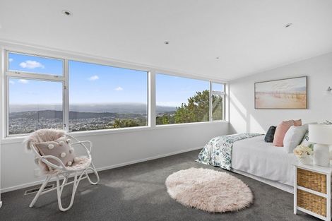 Photo of property in 14 Highbury Crescent, Highbury, Wellington, 6012