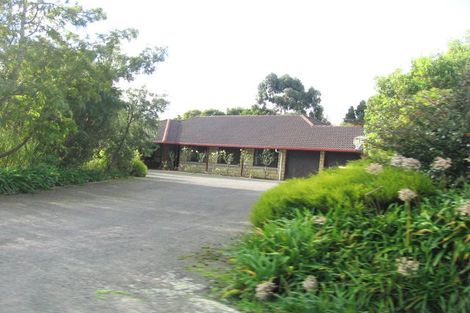 Photo of property in 12 Waicola Drive, Fitzherbert, Palmerston North, 4471