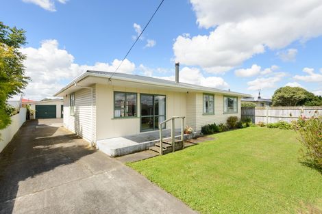 Photo of property in 79 Sutherland Crescent, Westbrook, Palmerston North, 4412