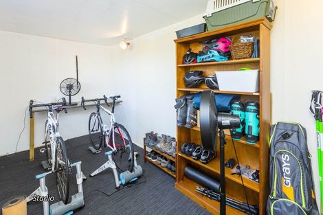 Photo of property in 3 Hazel Street, Ebdentown, Upper Hutt, 5018