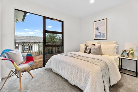 Photo of property in 1 Armagh Road, Blockhouse Bay, Auckland, 0600